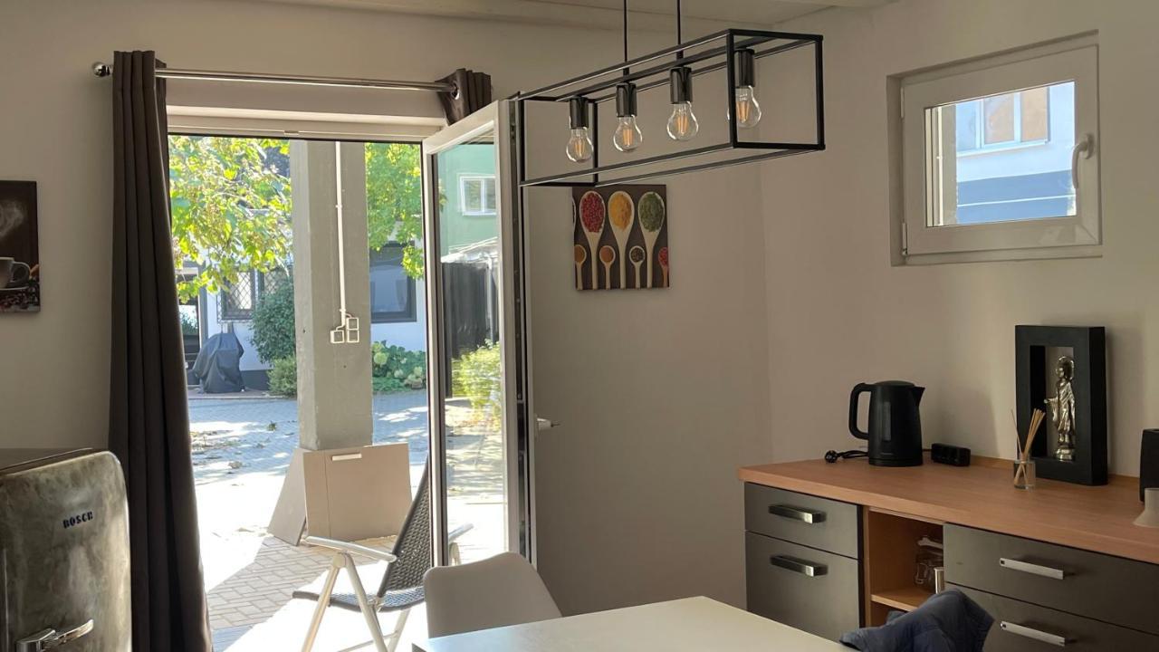 Oase Im Gruenen Hinterhof, Eg, Ruhe, Terrasse, Carport, Free Paytv, Kaffee&Tee, Fahrraeder Διαμέρισμα Ντούισμπουργκ Εξωτερικό φωτογραφία