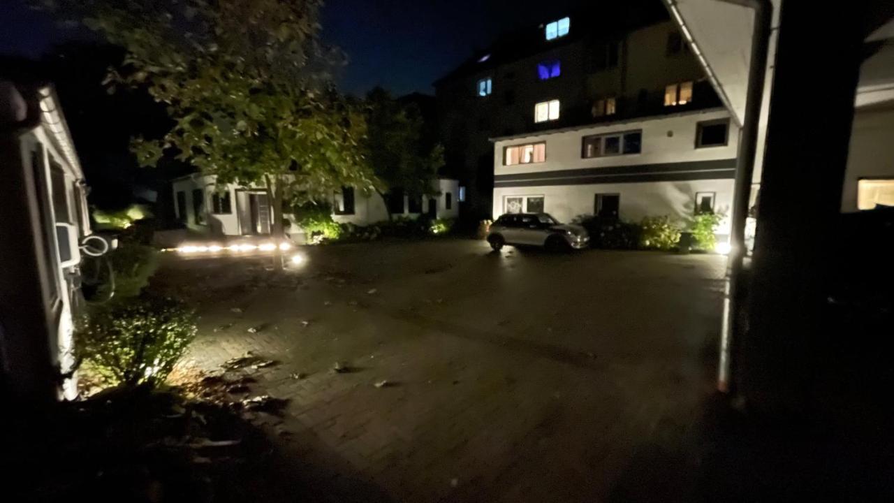 Oase Im Gruenen Hinterhof, Eg, Ruhe, Terrasse, Carport, Free Paytv, Kaffee&Tee, Fahrraeder Διαμέρισμα Ντούισμπουργκ Εξωτερικό φωτογραφία
