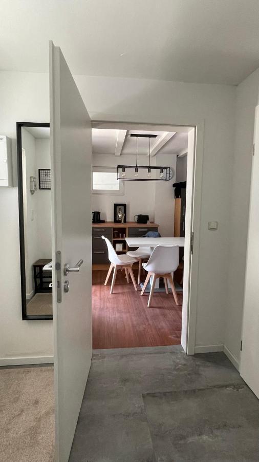 Oase Im Gruenen Hinterhof, Eg, Ruhe, Terrasse, Carport, Free Paytv, Kaffee&Tee, Fahrraeder Διαμέρισμα Ντούισμπουργκ Εξωτερικό φωτογραφία