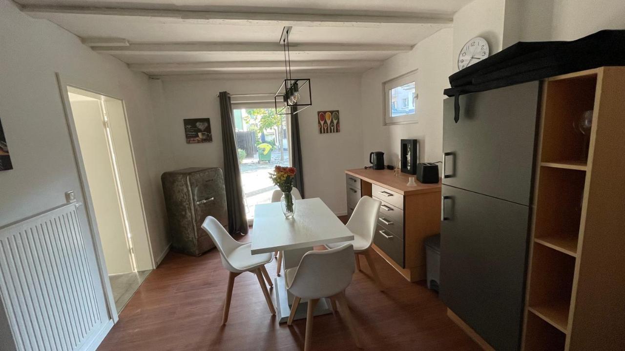 Oase Im Gruenen Hinterhof, Eg, Ruhe, Terrasse, Carport, Free Paytv, Kaffee&Tee, Fahrraeder Διαμέρισμα Ντούισμπουργκ Εξωτερικό φωτογραφία