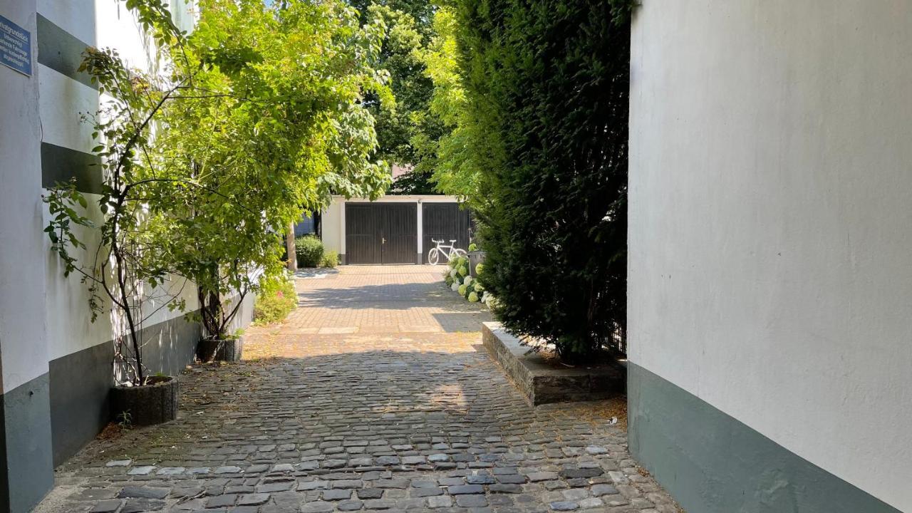 Oase Im Gruenen Hinterhof, Eg, Ruhe, Terrasse, Carport, Free Paytv, Kaffee&Tee, Fahrraeder Διαμέρισμα Ντούισμπουργκ Εξωτερικό φωτογραφία